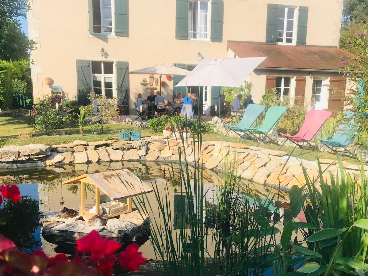 Aux Couleurs De D'hotes * Commarin