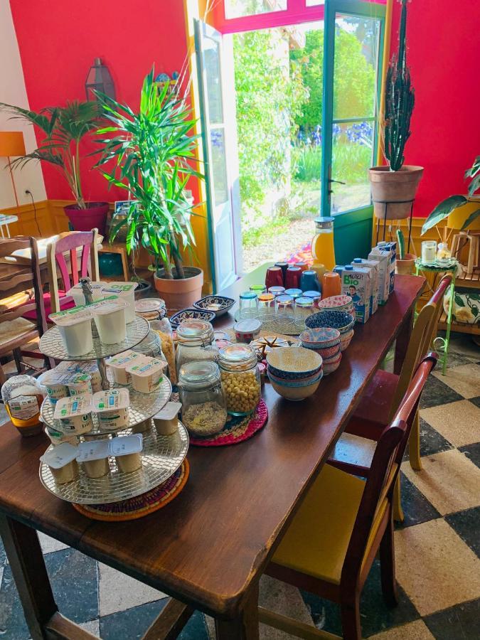 Aux Couleurs De D'hotes Bed & Breakfast *